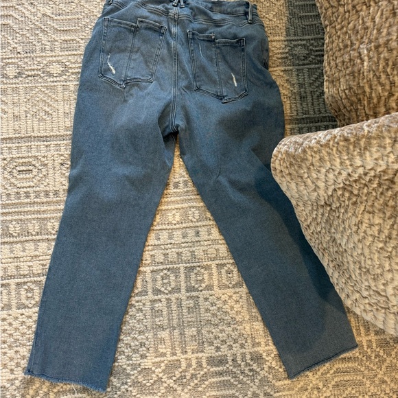 NWT GOOD AMERICAN ALWAYS FITS GOOD LEGS STRAIGHT JEANS - Picture 8 of 8